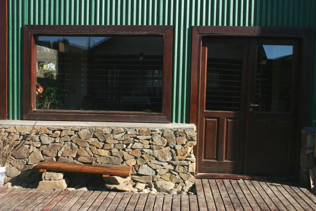 Hosteria Los Gnomos El Calafate Exterior photo