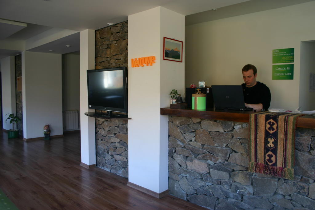 Hosteria Los Gnomos El Calafate Exterior photo